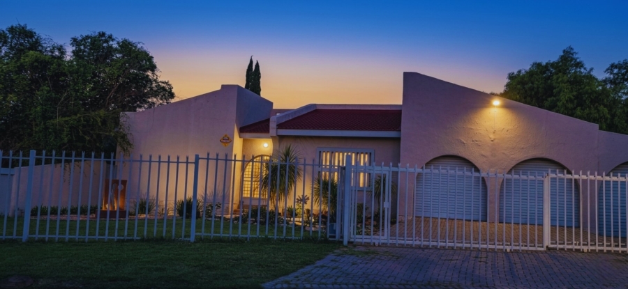5 Bedroom Property for Sale in Suidrand Free State